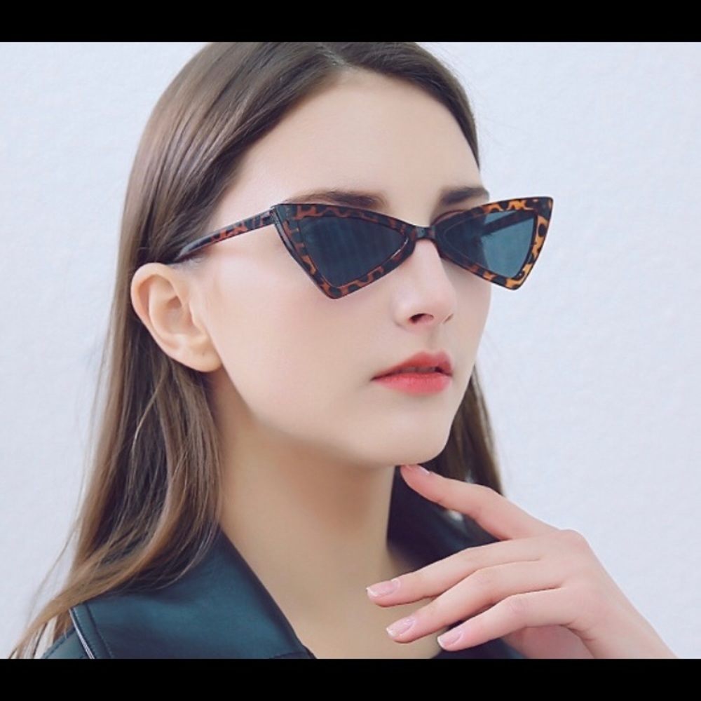 Leopard print sunglasses